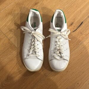 Adidas Classic White and Green Shoes